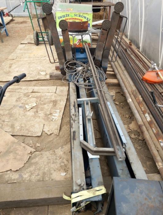 Podnośnik dwukolumnowy