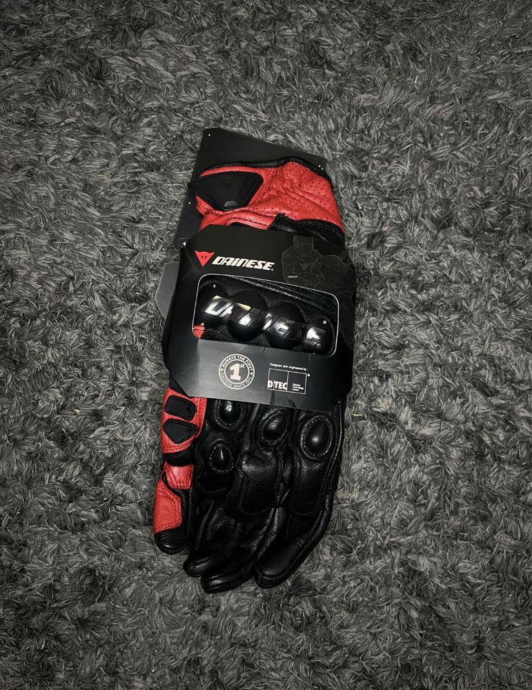 Luvas Dainese 4 Stroke Pretas e vermelhas NOVAS