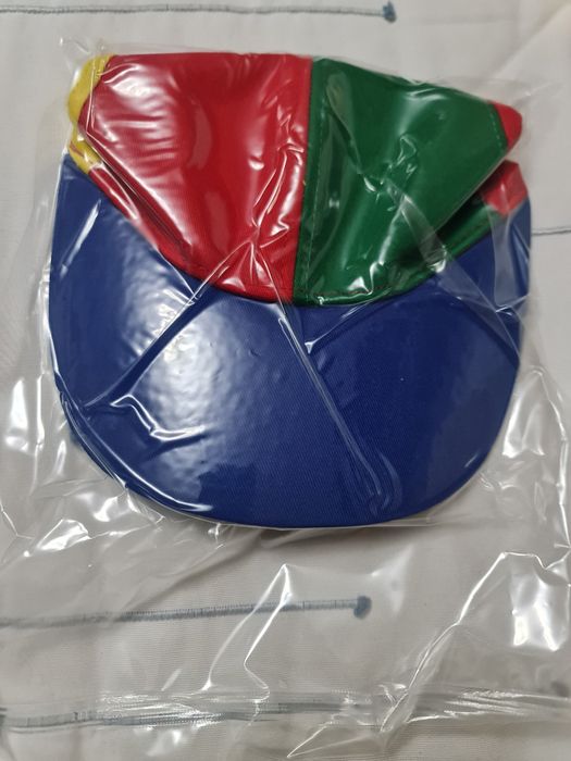 Boné de basebol colorido