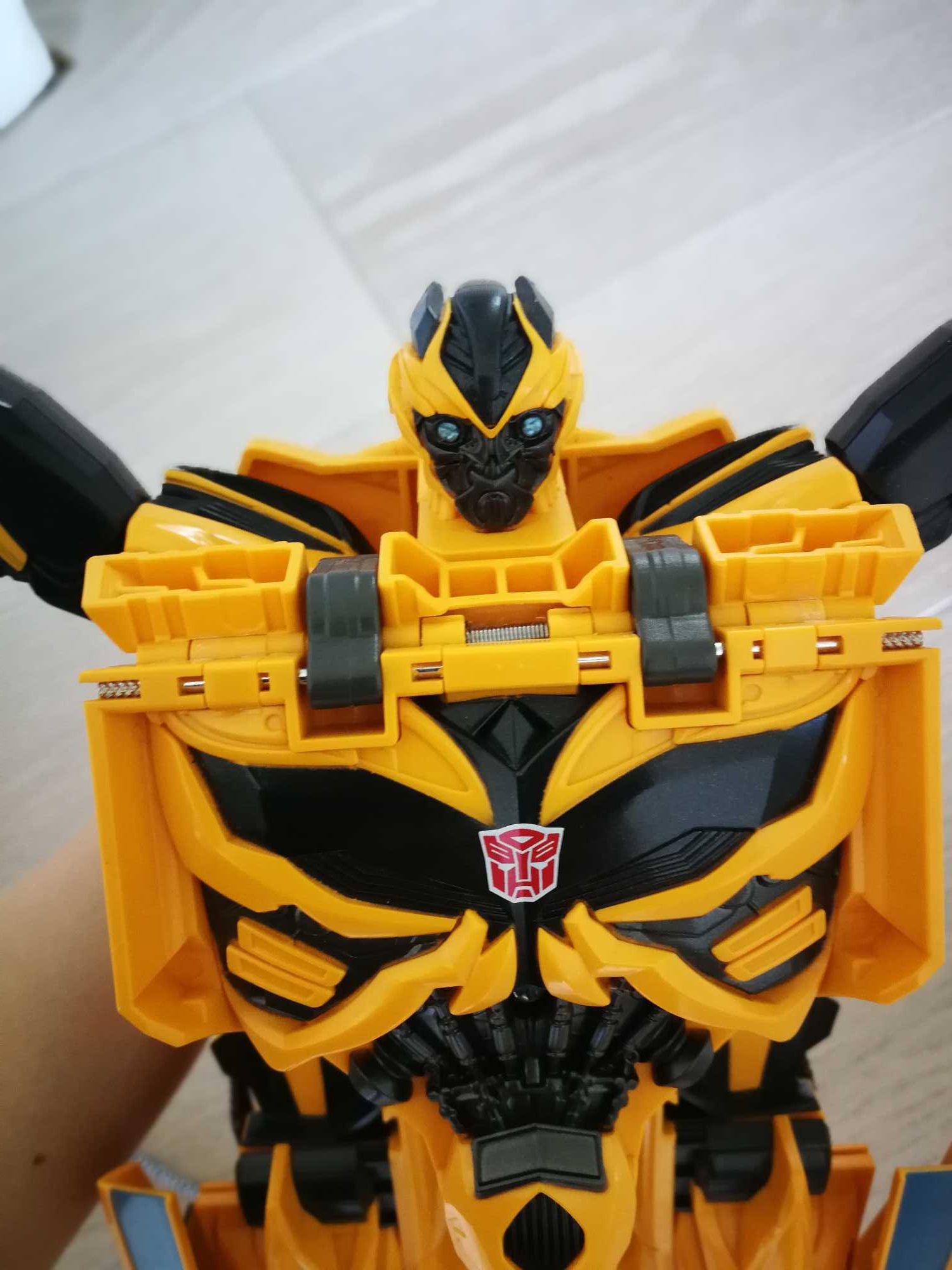 Transformers żółty