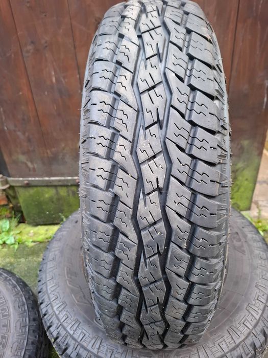 Komplet opon letnich Toyo A/T Plus Open Country 195/80R15