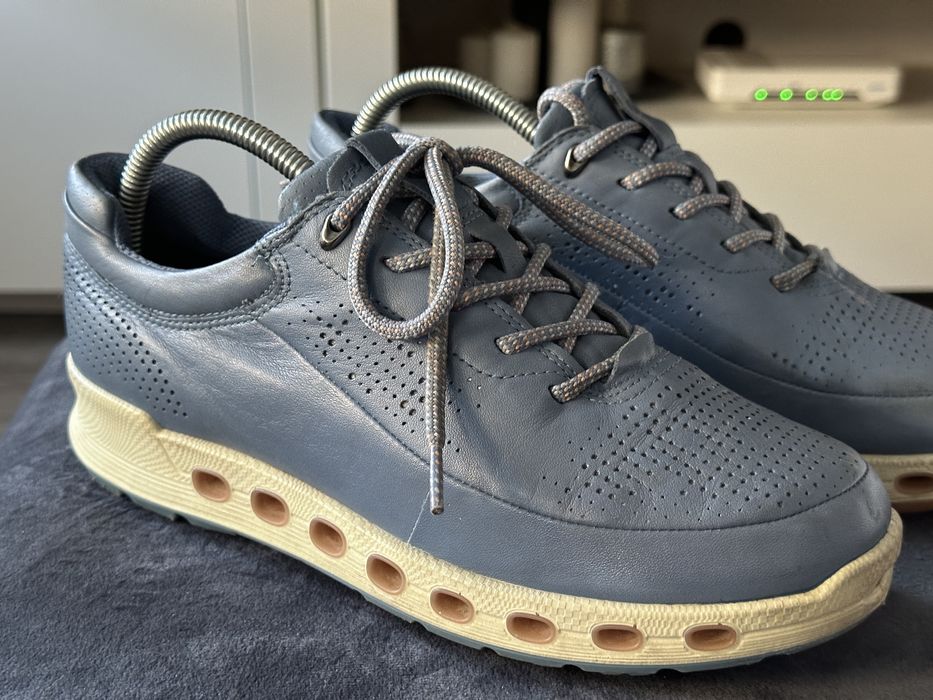 Damskie, skórzane sneakersy Ecco w stanie 4+