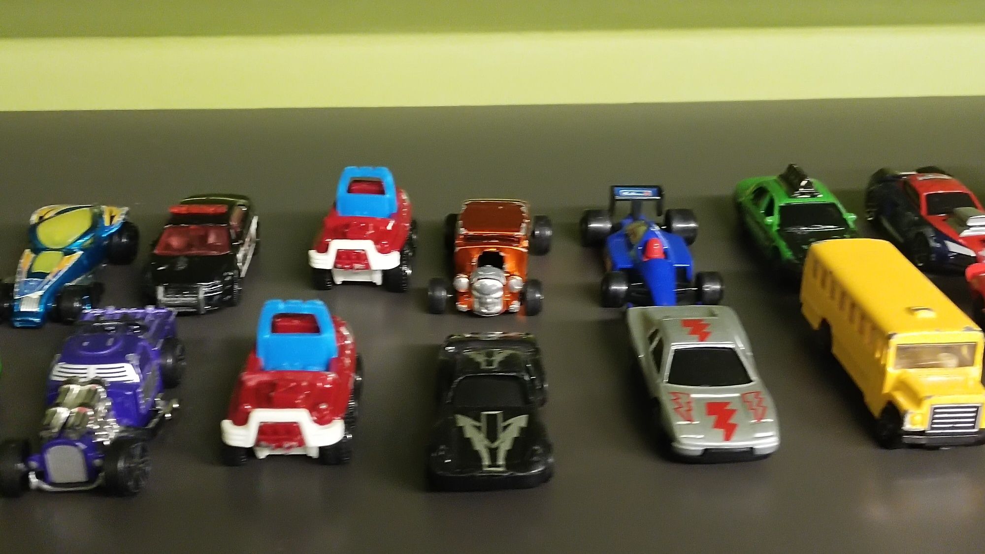 Auta resoraki burago matchbox