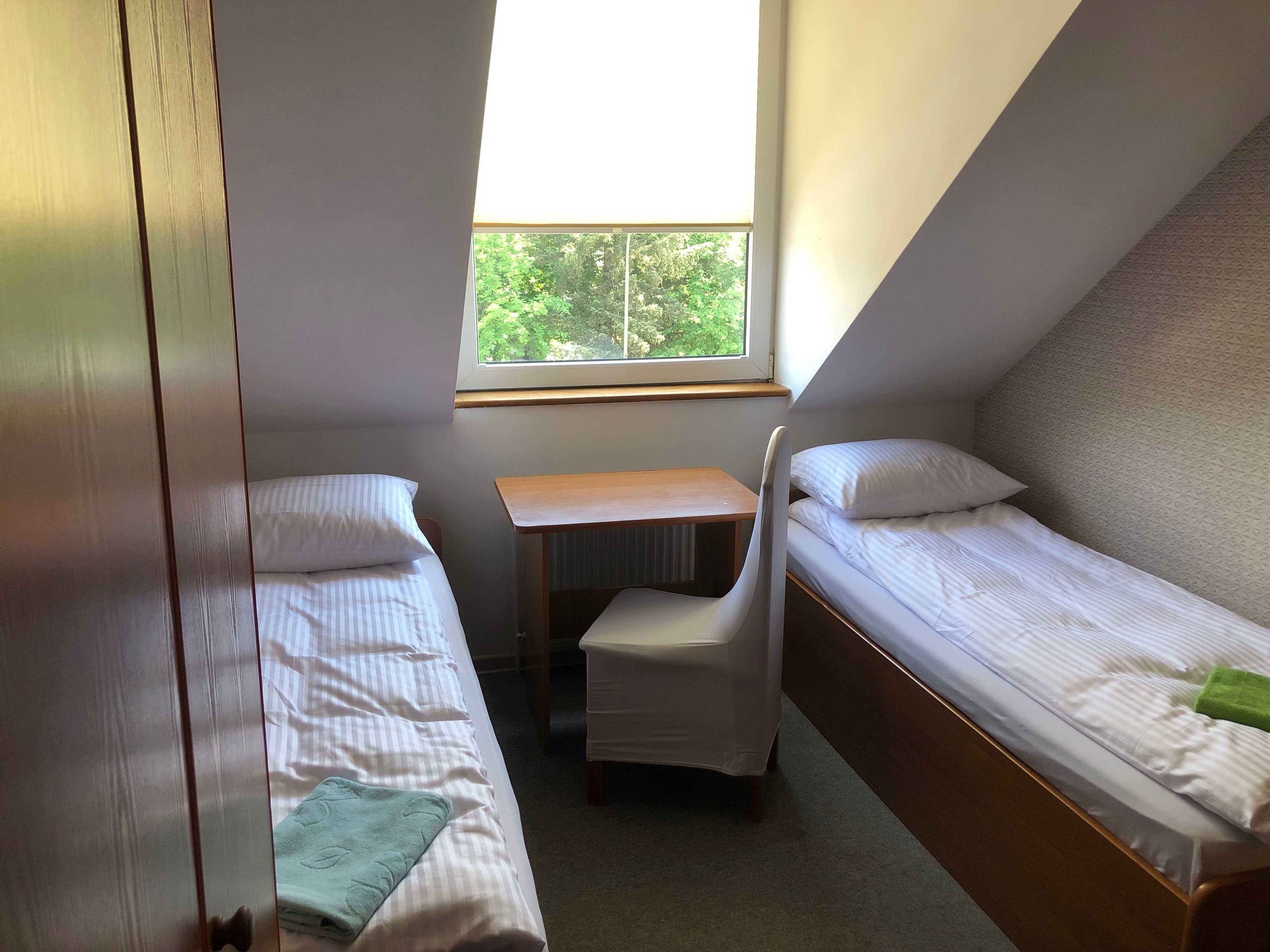 nocleg / hotel / pokoje / bieszczady / Lesko