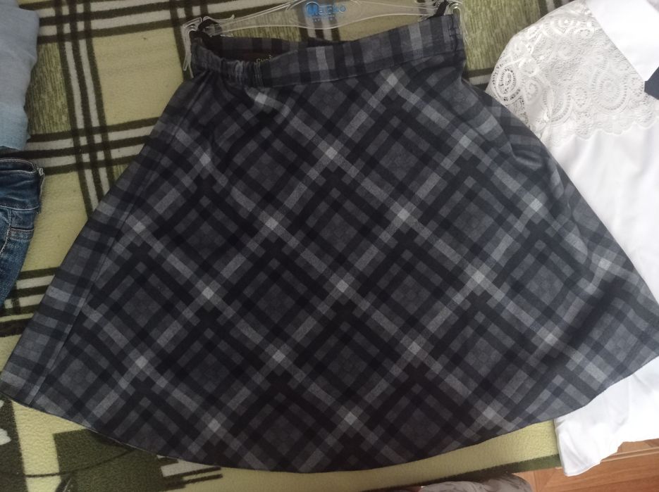 Шкільна спідниця для дівчинки