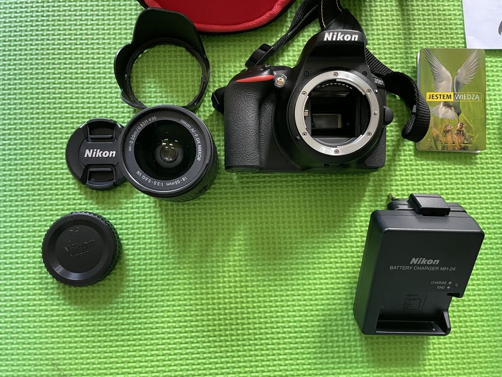 Nikon D5600 Przebieg 890 klatek Stan jak Nowy Zestaw