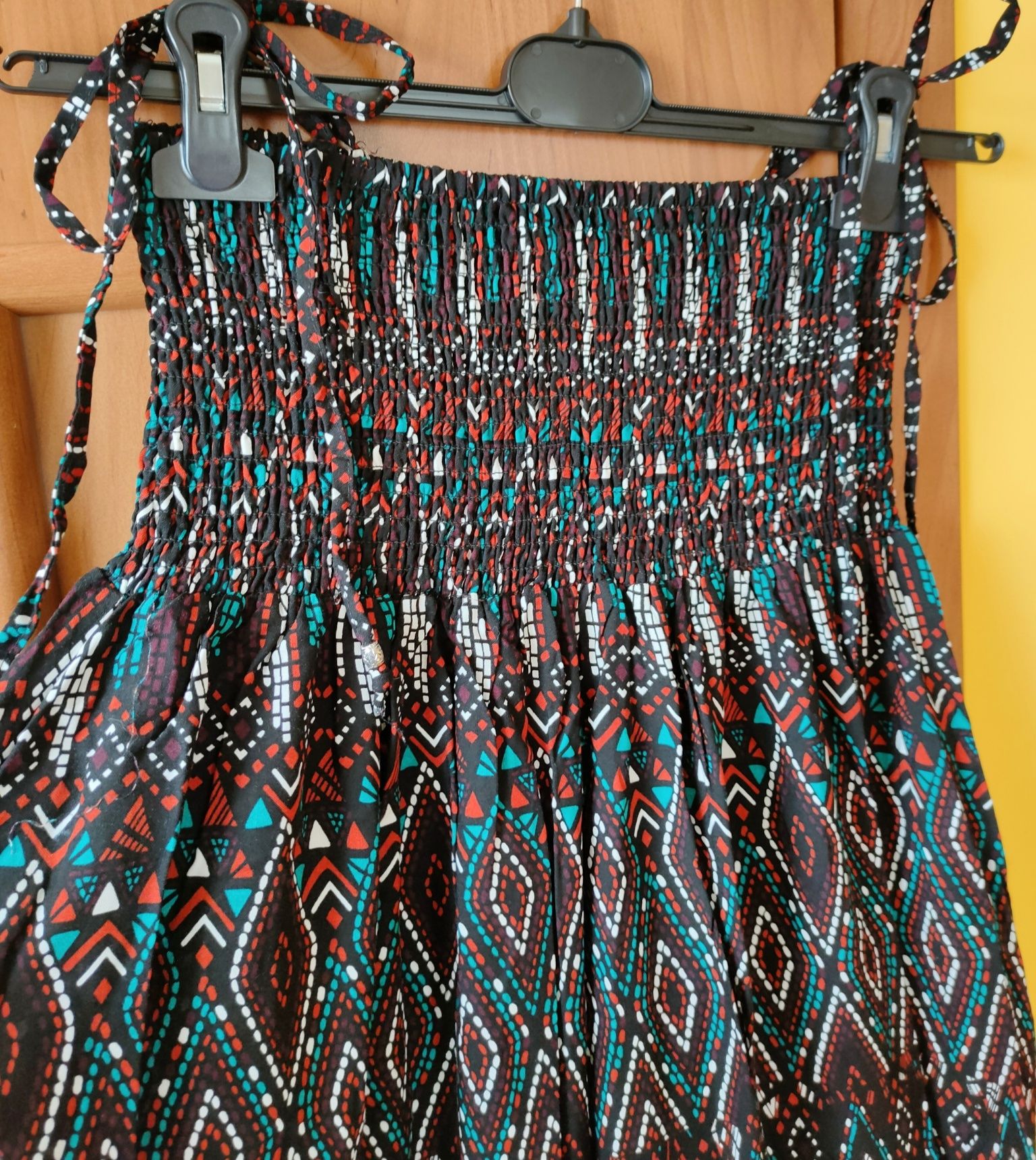 Długa sukienka maxi sukienka gorsetowa na ramiączkach