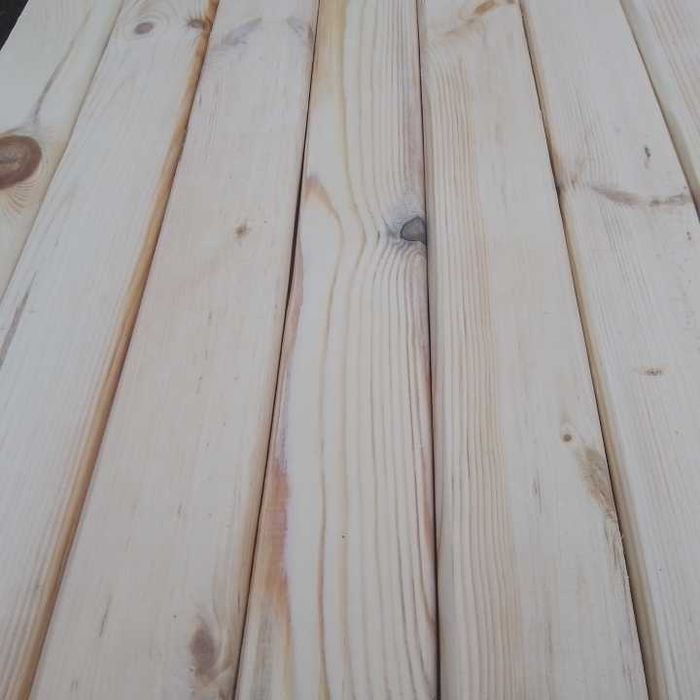 Deska sosnowa heblowana do zabudowy