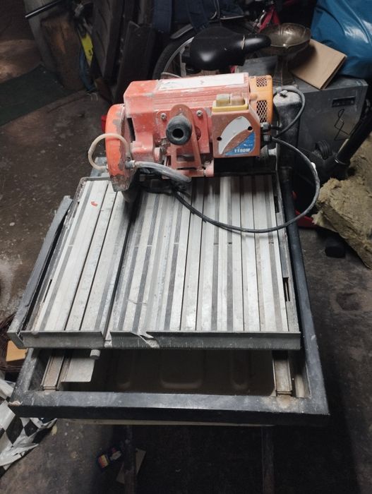 Przecinarka do glazury i terakoty DERA