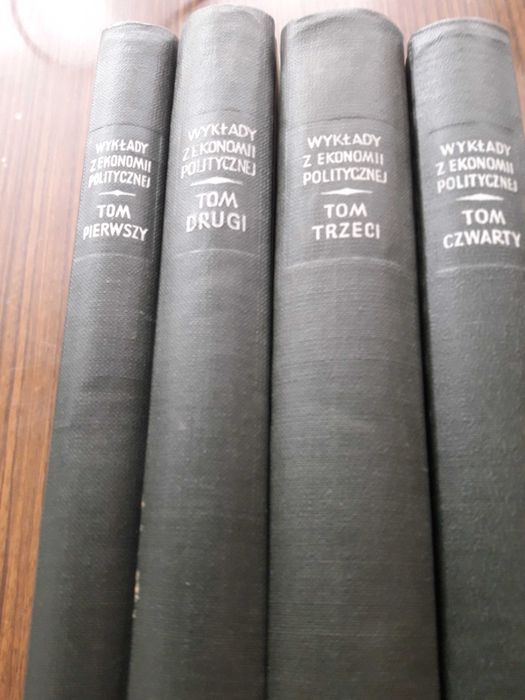 Skarby z PRL-u: stare książki