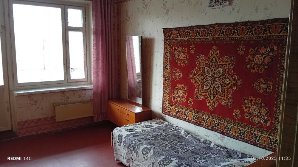 Здається в аренду 4-кімнатна квартира на Садах 2