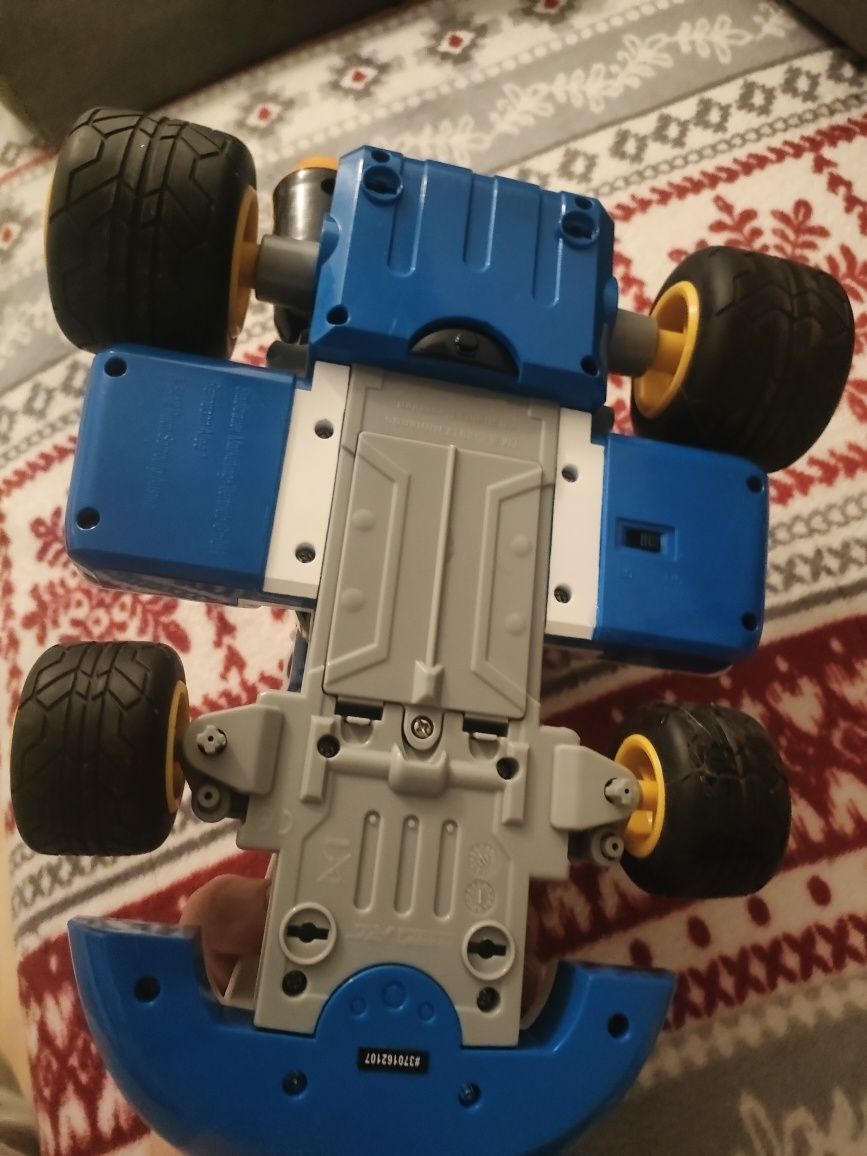 Carrera RC - Mario Kart, Mario - Race Kart z dźwiękiem 2.4GHz 1:16