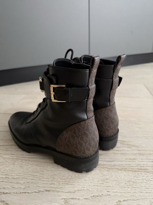 Чоботи Michael Kors