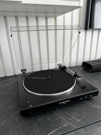 Проигрыватель виниловых пластинок Audio-Technica AT-LP60XBT Black