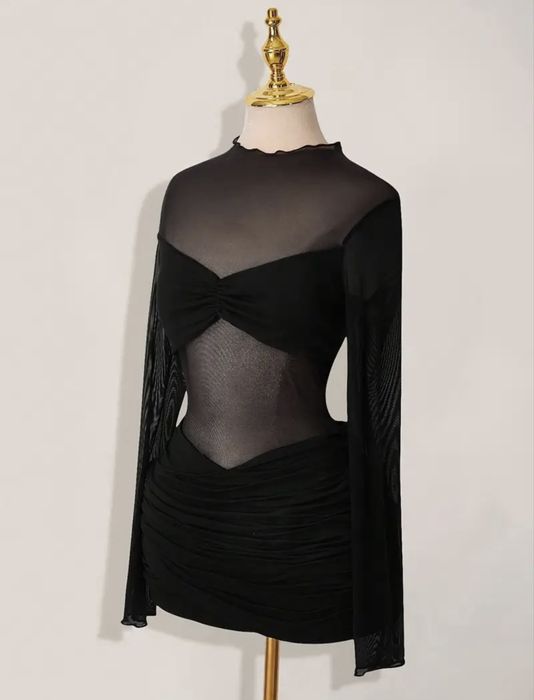 Плаття вечірнє або новорічне