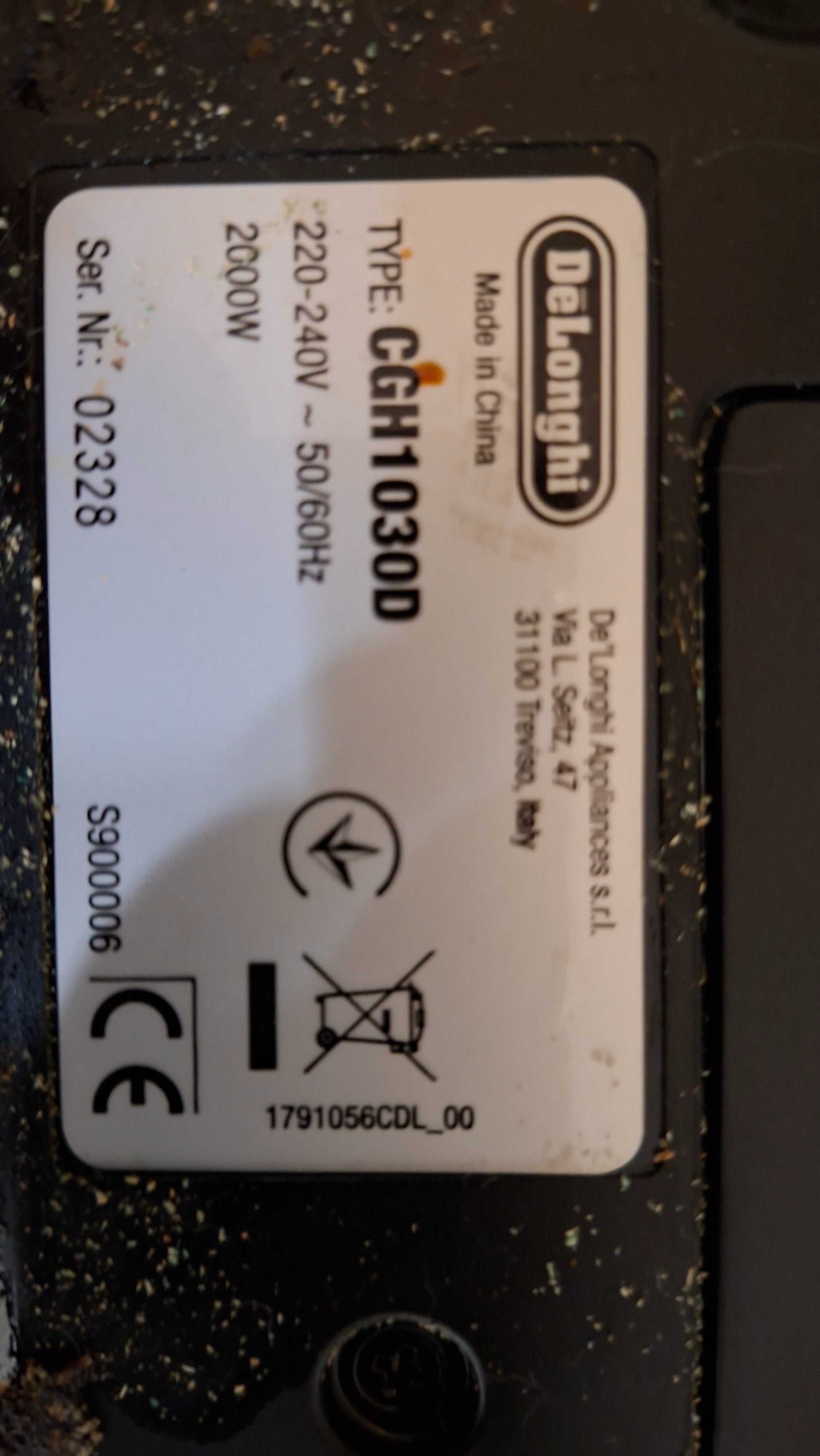 Гриль-вафельниця DeLonghi CGH 1030D