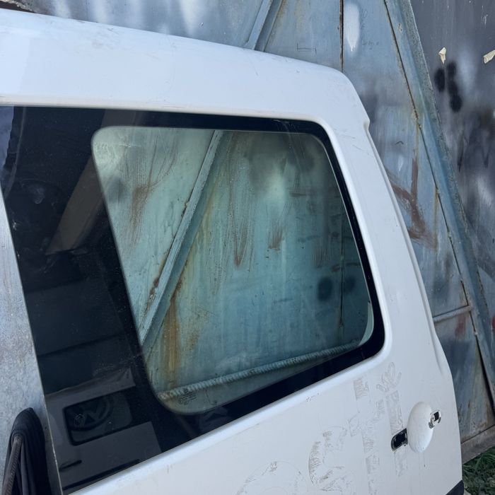 Бокова дверка Caddy бокові двері кадді кадди дверь боковая