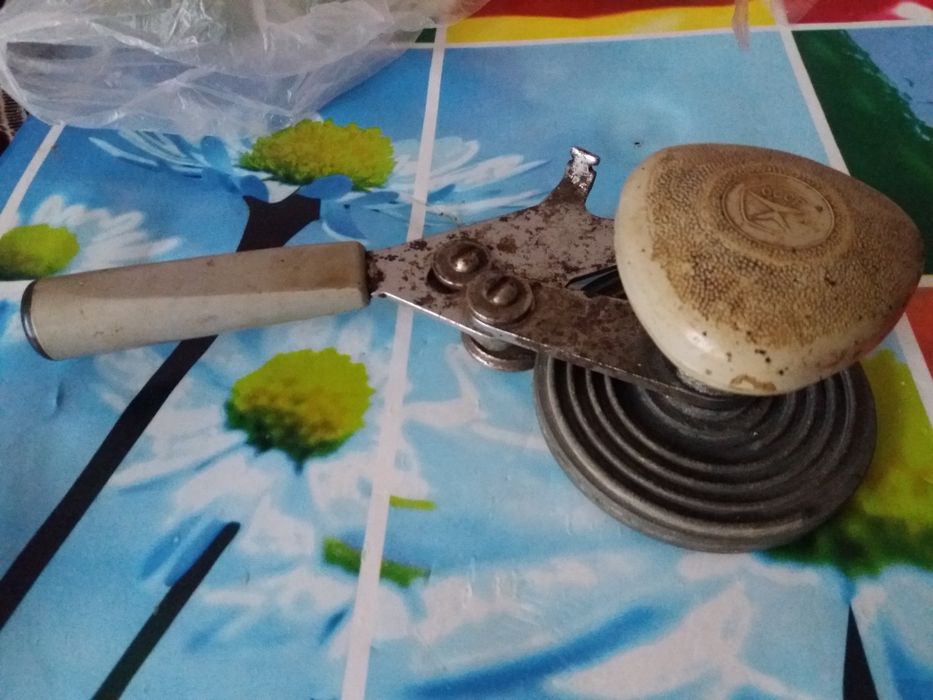 Закаточная машинка , ключ