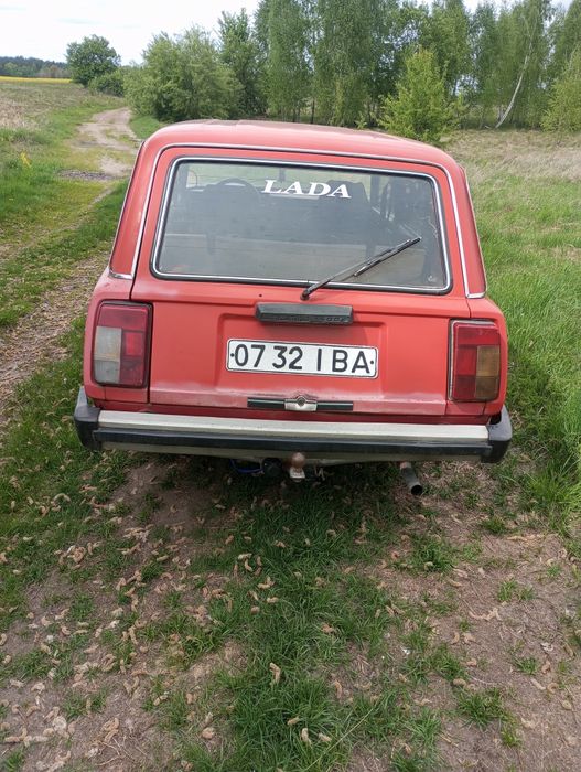 ВАЗ 2104 на повному ходу