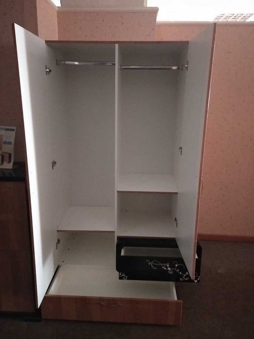 Шафа дводверна, повністю нова