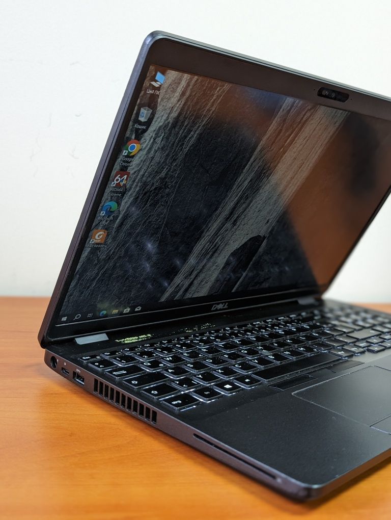 Ноутбук DELL Latitude 5500/15.6/FullHD/I5-8/8/256/гарантія 9міс.