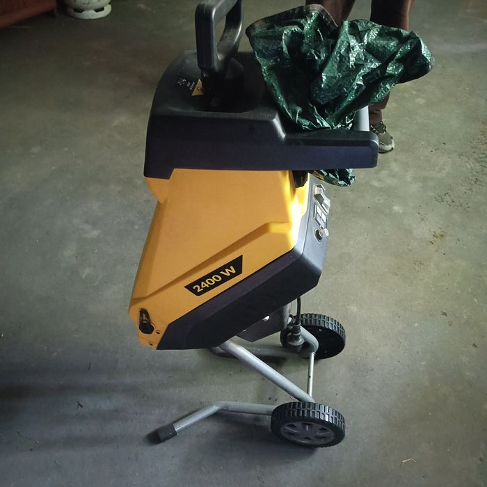 Lider grę 2400 rębak rozdrabniacz gałęzi