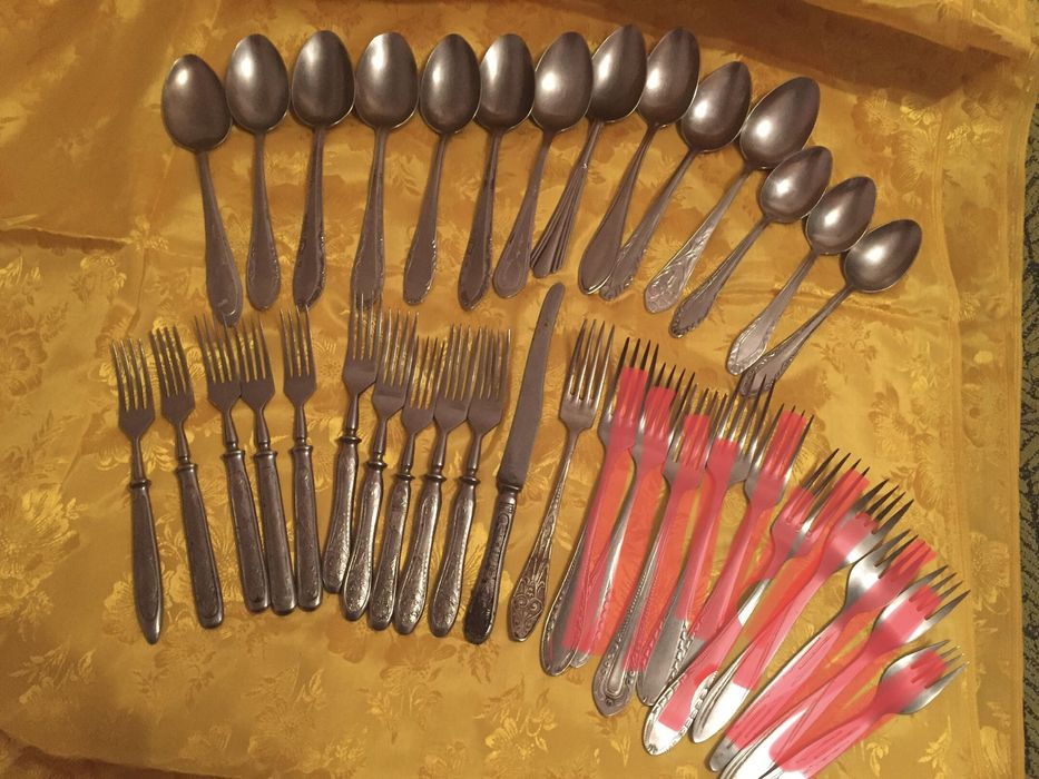 Посуд різний емальований нержавійка фарфор миски термос бідон