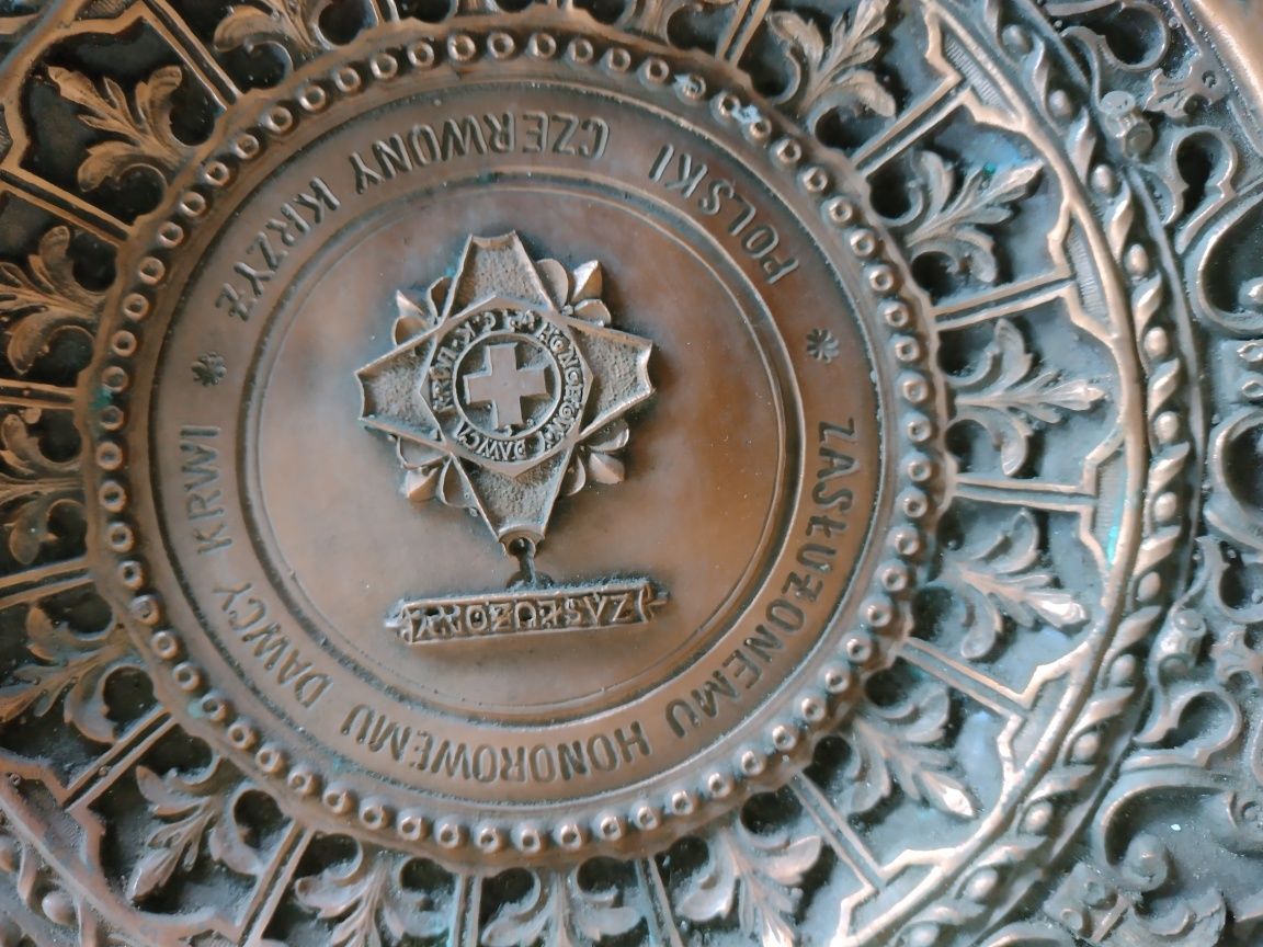 Odlew pamiątkowy PCK honorowy dawca krwi  unikat
