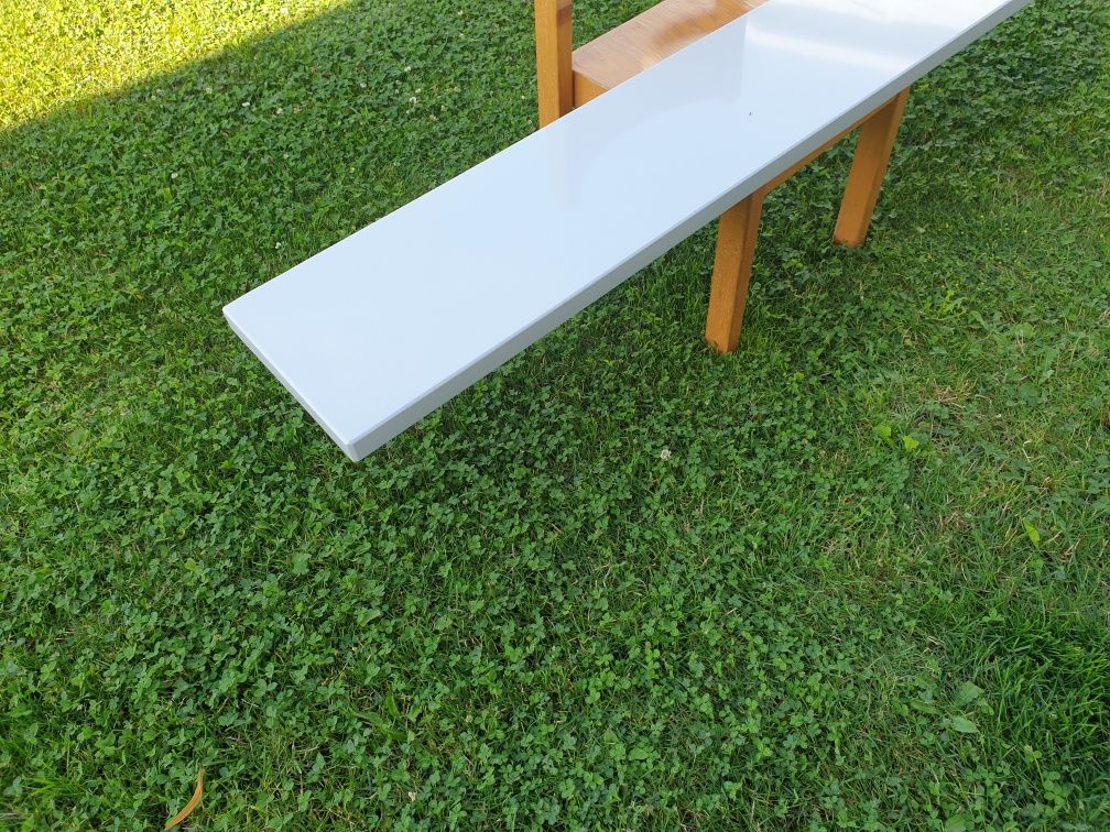 Parapet z konglomeratu