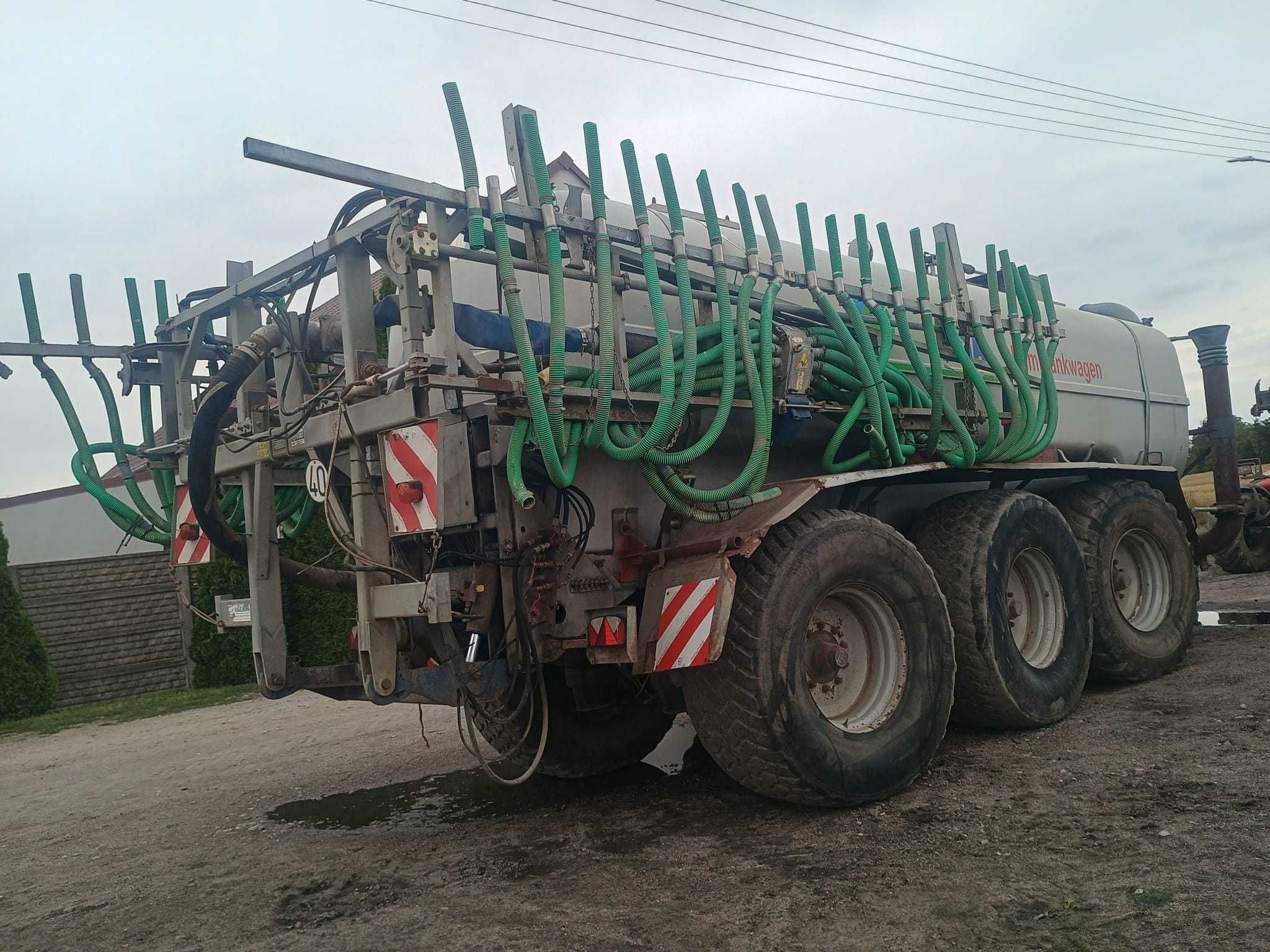 beczka asenizacyjna bauer z aplikatorem 24000L