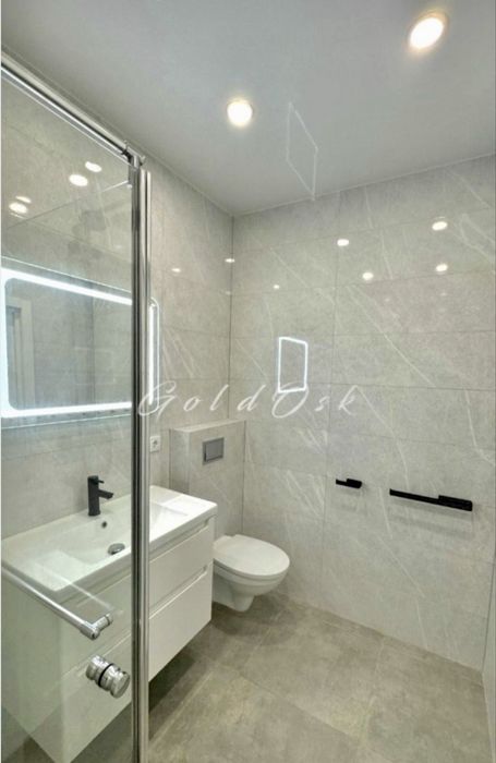 Здам Таунхаус поруч м .Осокорки.Перша оренда