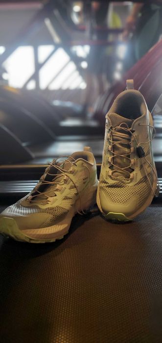 Кросівки жіночі Solomon, ідеальний стан Оригінал, замовила на оф сайті