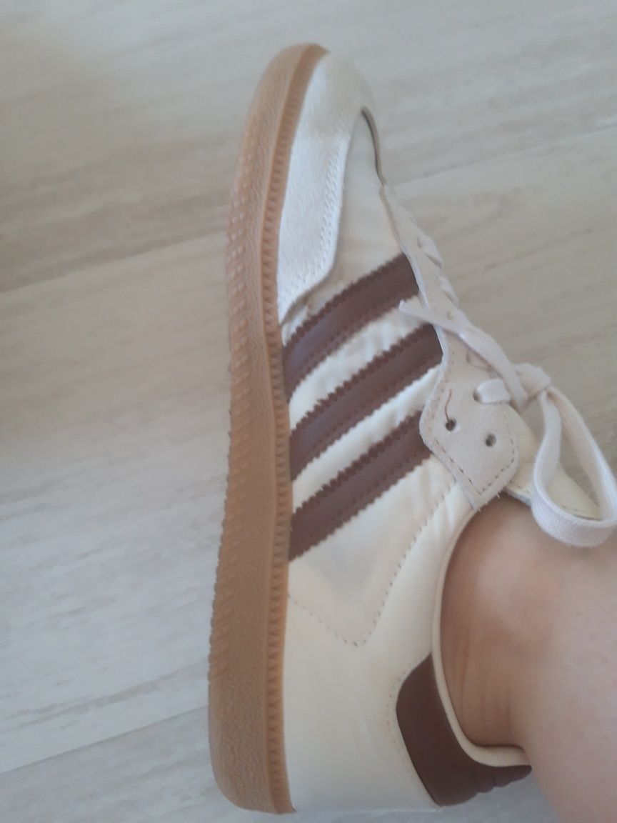 Ténis Adidas Samba