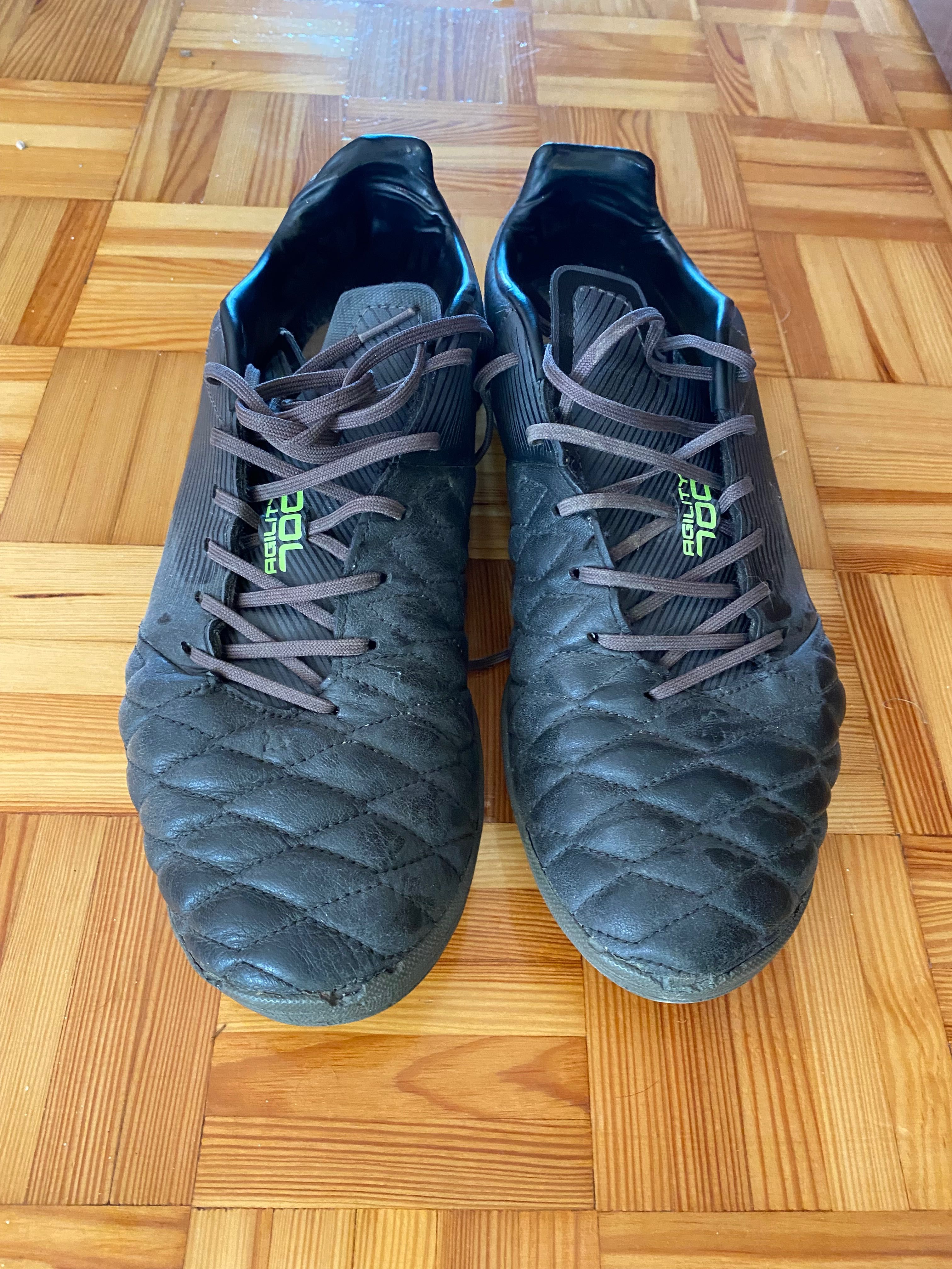 Buty sportowe turfy na halę, na orlik, rozmiar 46, nowe wkładki
