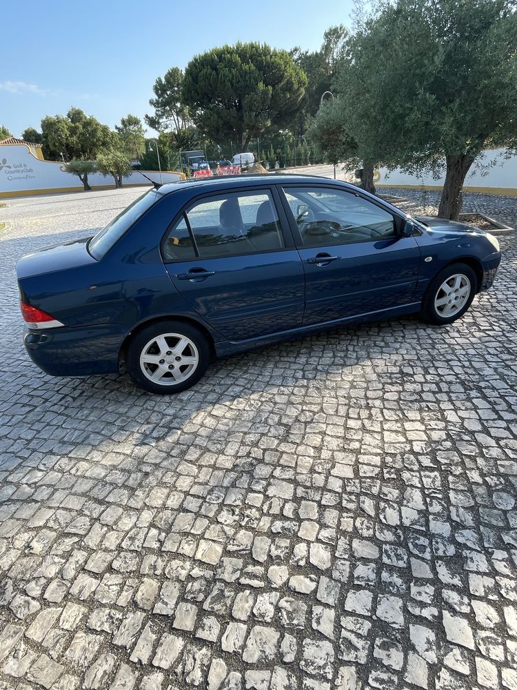 Mitsubishi Lancer VII 1.6i Confort (em excelente estado)