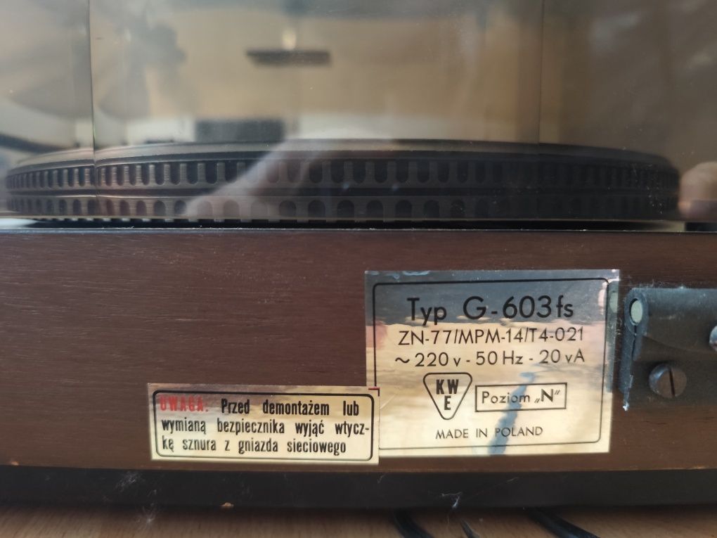 Gramofon Bernard stereo hi-fi g-603