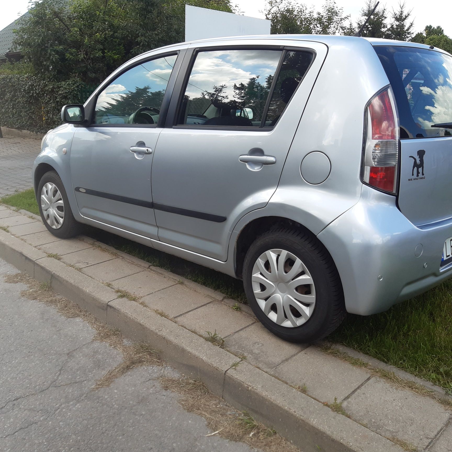 Daihatsu Sirion 1.0 klima oplacony od właściciela.