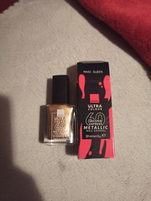 Avon - METALLIC - Szybkoschnący lakier do paznokci - Mani Queen 10 ml