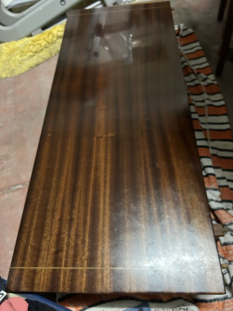 Mesa de jantar redonda, extensivel com pe central