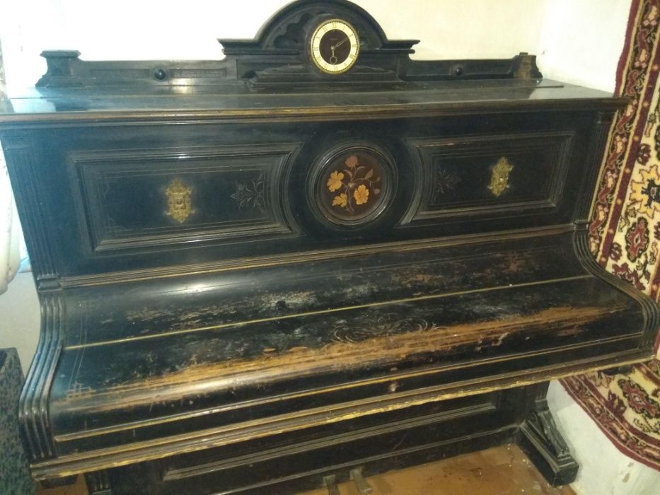 Продам австрійське піаніно під реставрацію Gebruder Stingl Wien.