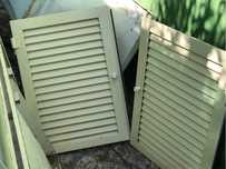Portas e moldura de movel de casa de banho