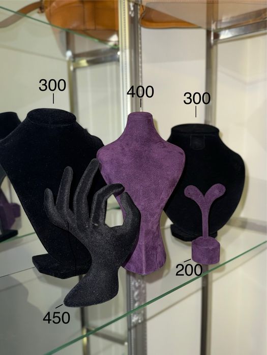 Манекени, підставки для прикрас