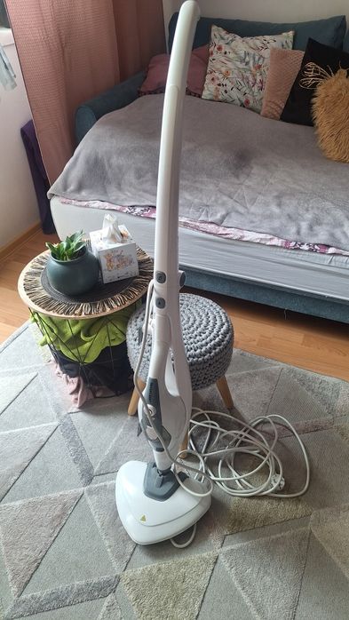 Myjka parowa do mycia podłóg