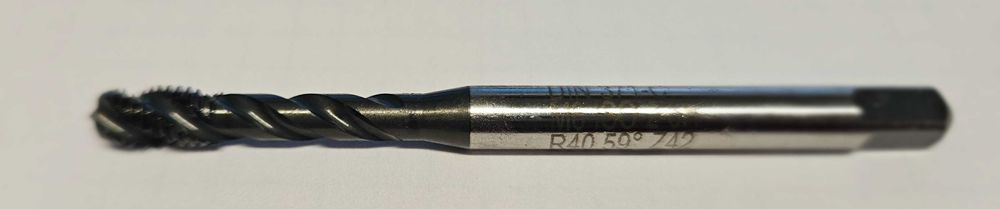 Gwintownik maszynowy DIN371 typ C HSS M6 ISO2-6H