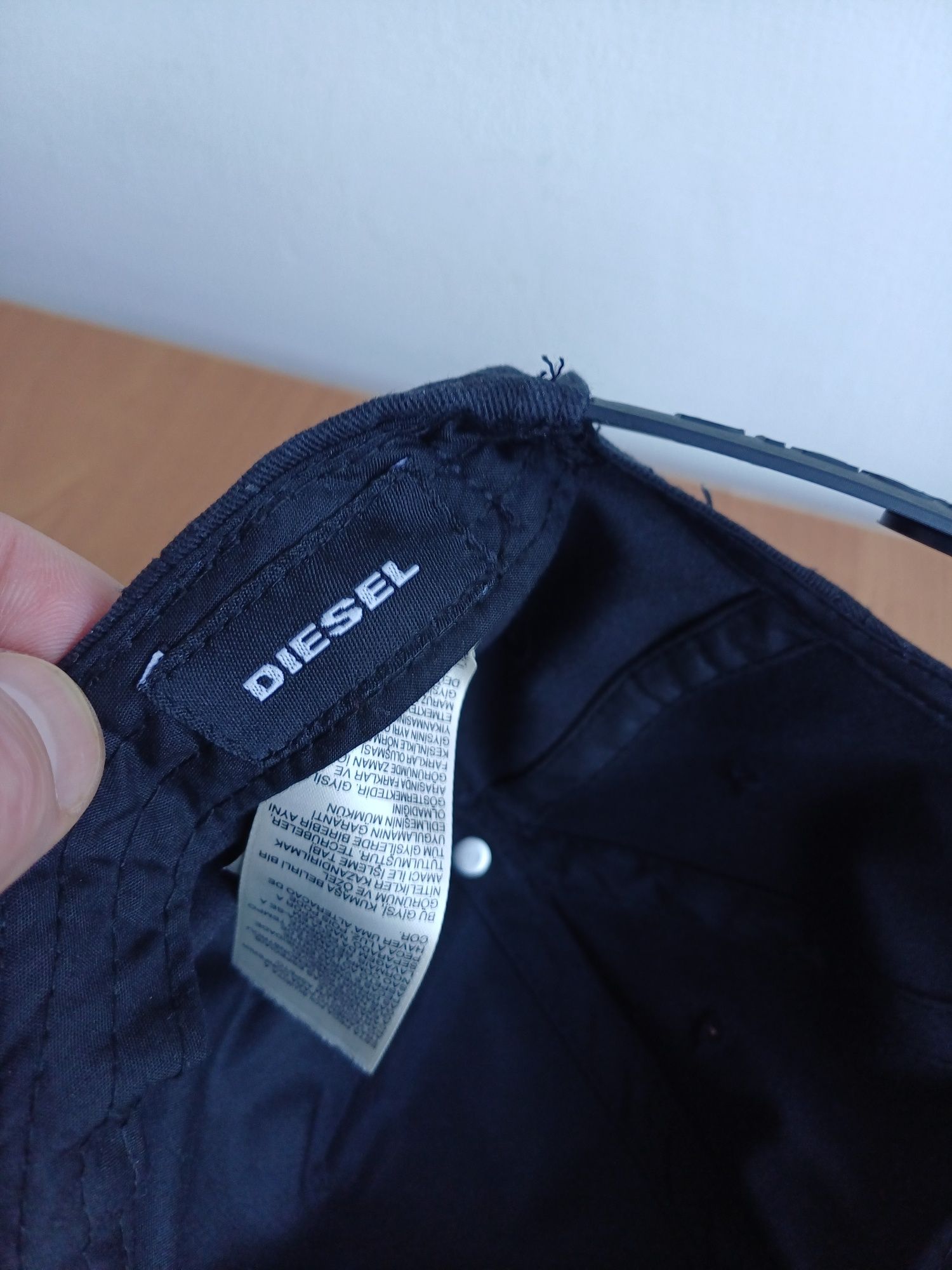 Детская кепка снепбек DIESEL (оригинал) максимум 55 см