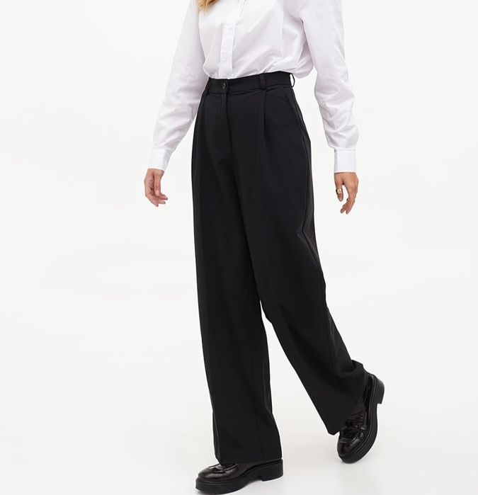 НОВІ Чорні Штани палаццо розмір Л ( kasta design)