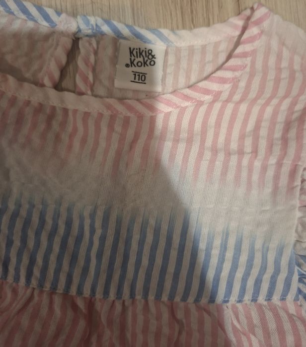 Jaskrawo prążkowana koszulka dla dziewczynki  110