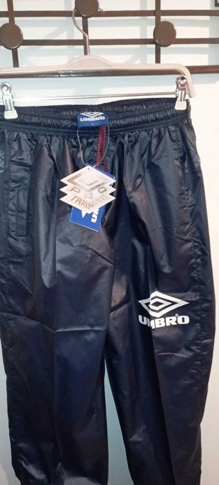 Calça clássica impermeável Umbro L Novas