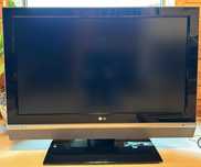 telewizor LG 37" z pilotem