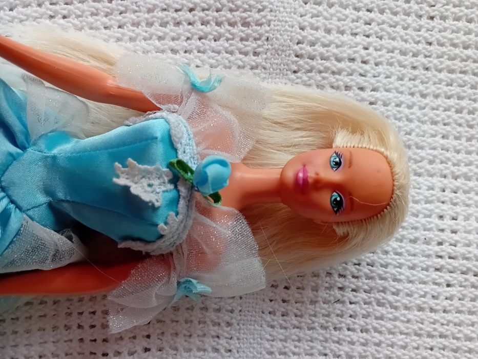 Lalka Barbie roszpunka